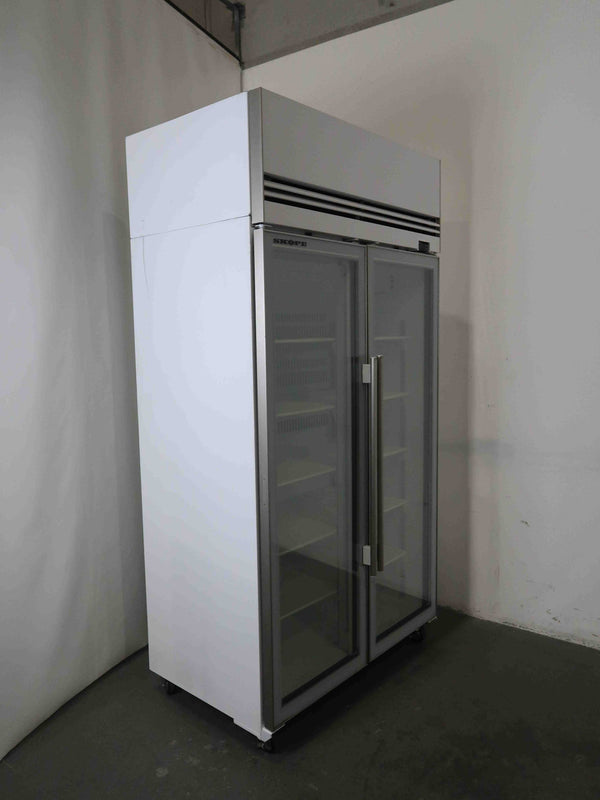 Skope VF1000X:LT10GY Upright Freezer (3)