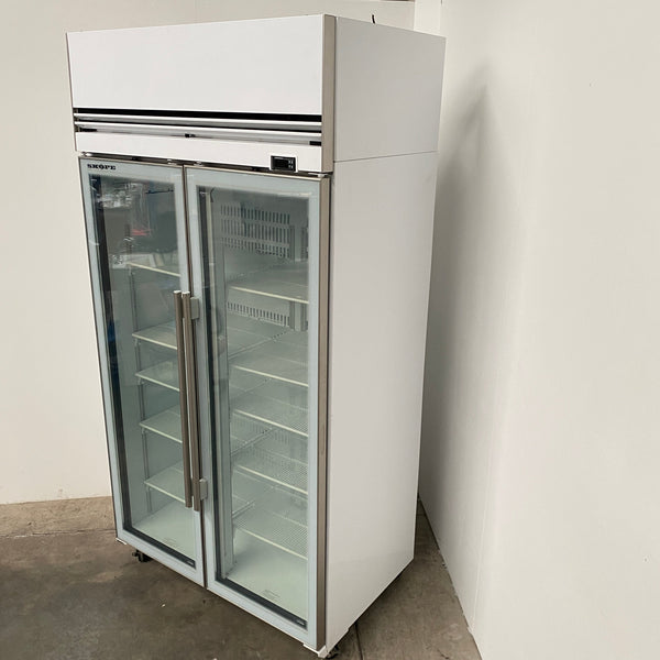 Skope VF1000X:LT10GY Upright Freezer (3)