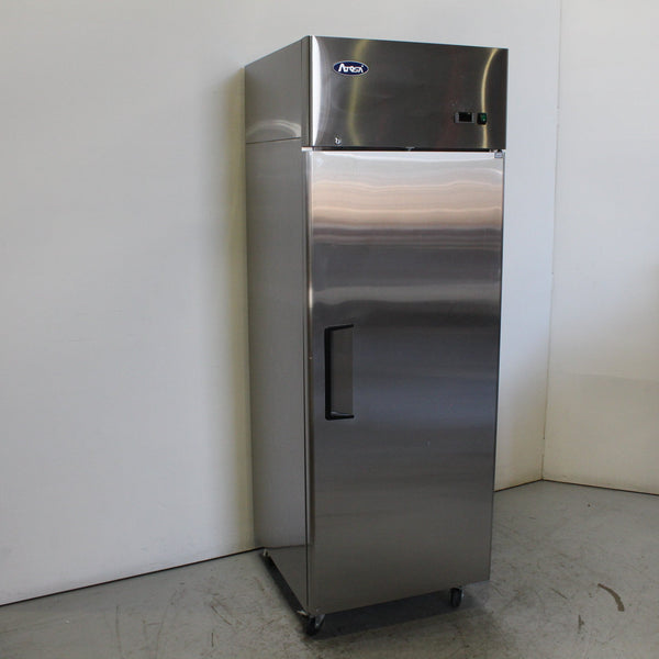 Atosa MBF8001 Upright Freezer (2)