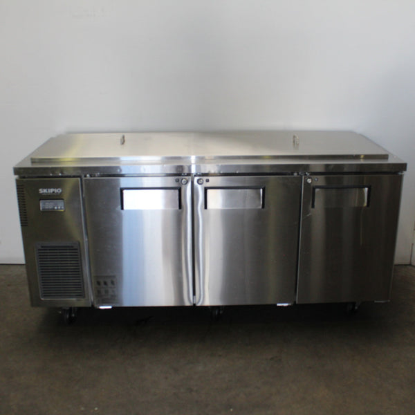 Skipio SSR18-3 Sandwich Prep Bench (3)