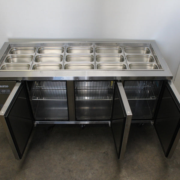 Skipio SSR18-3 Sandwich Prep Bench (4)