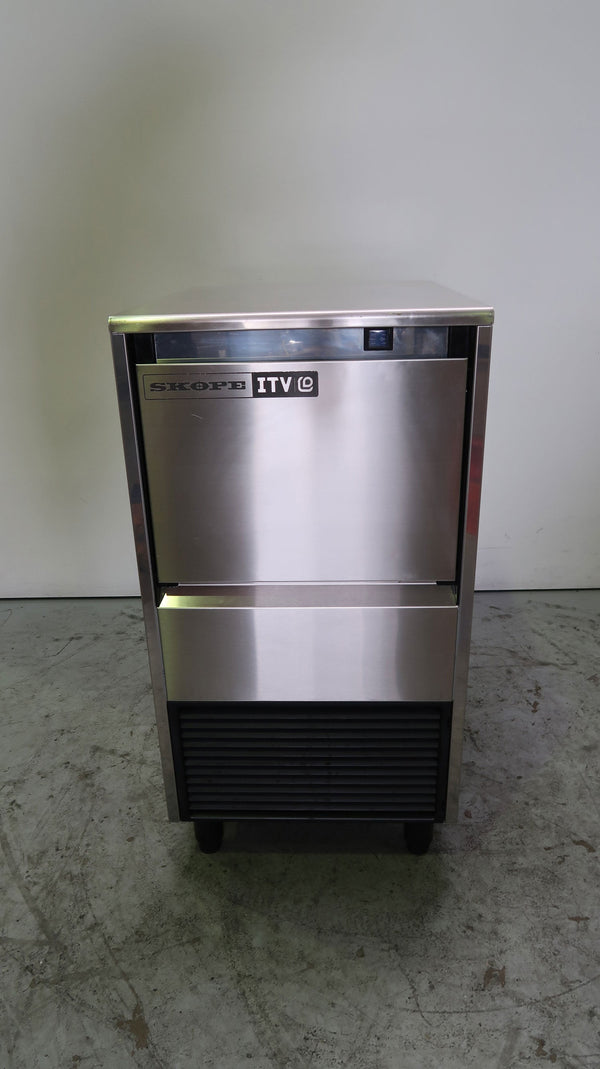 Skope ALFA DP45A U/Counter Ice Machine (3)