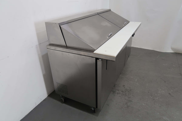 True TSSU-72-30M-BST Sandwich Prep Bench (3)