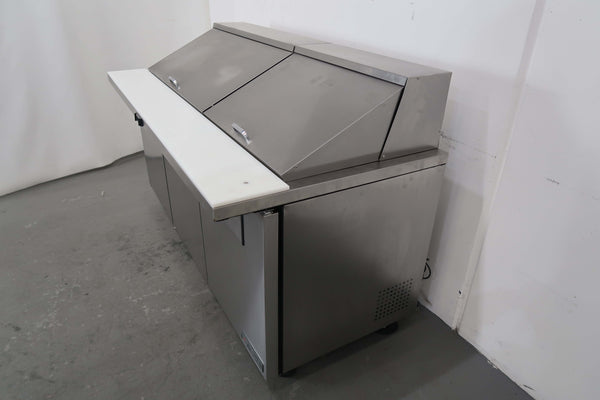 True TSSU-72-30M-BST Sandwich Prep Bench (4)