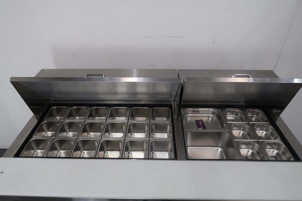 True TSSU-72-30M-BST Sandwich Prep Bench (5)