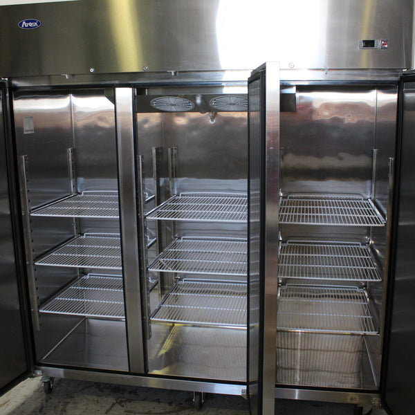 Atosa MBF8006 Upright Fridge (4)