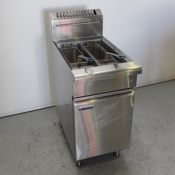 Waldorf FN8226G Split Pan Fryer (2)