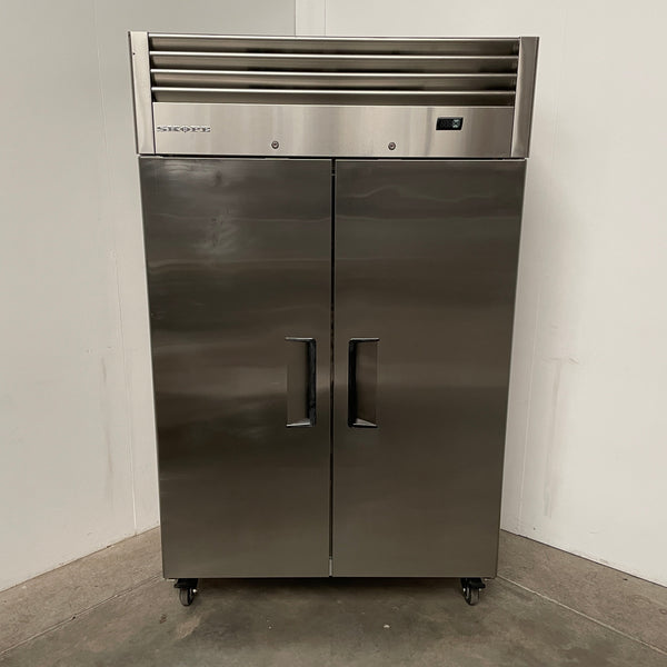 Skope RF7.UPF-2.SD Upright Freezer (2)