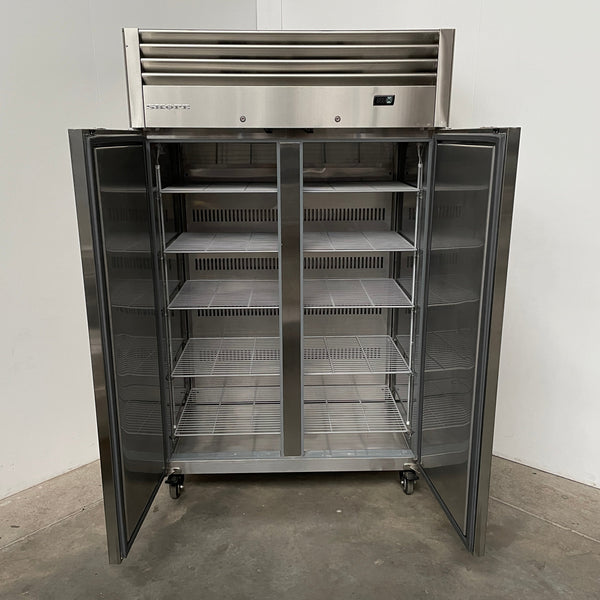 Skope RF7.UPF-2.SD Upright Freezer (5)