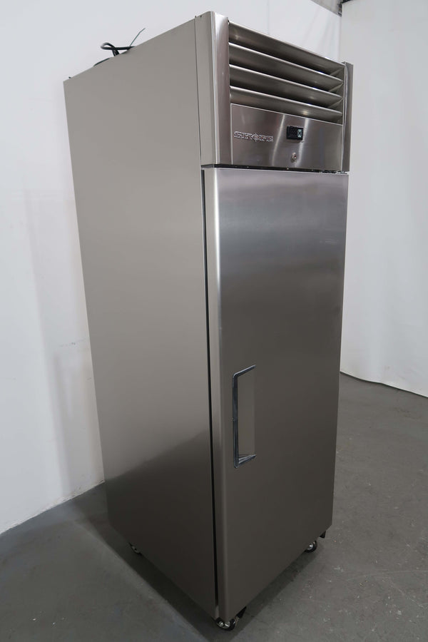 Skope RF7 UPR 1 SD Upright Fridge (4)