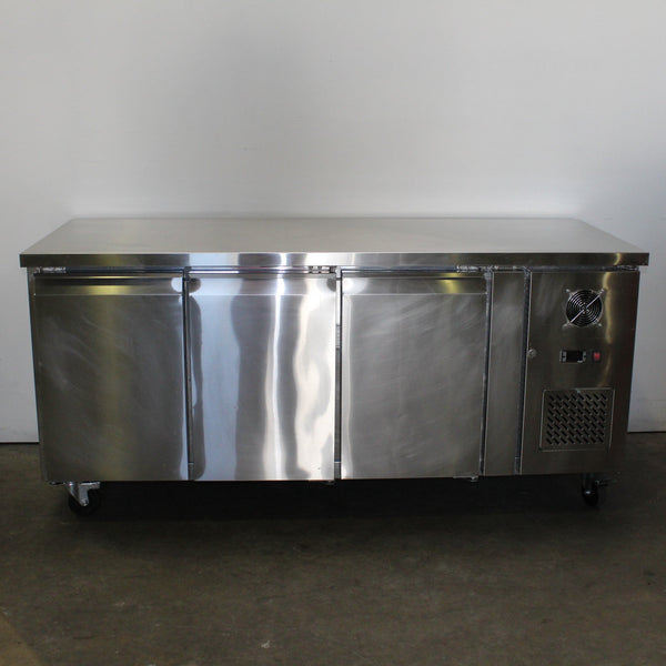 FED GN3100TN Undercounter Fridge (3)