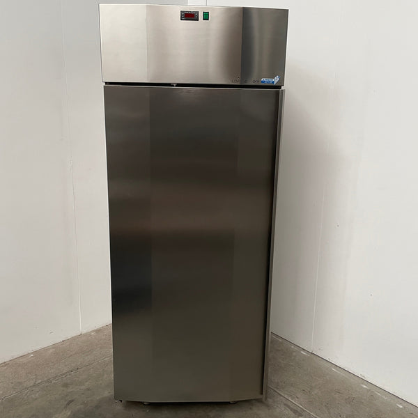 Longoni XGN 900 Upright Freezer (2)