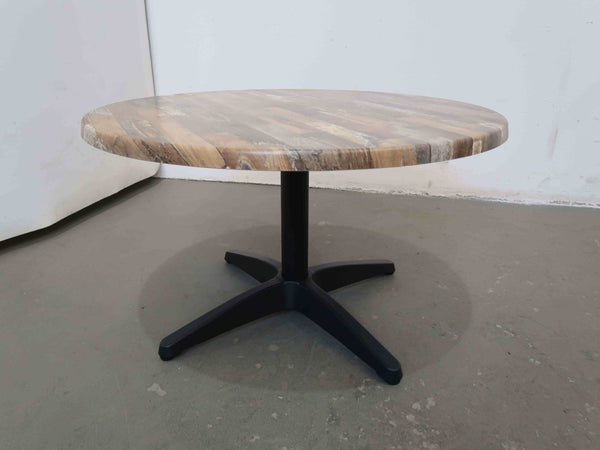 2 x Round Table (3)