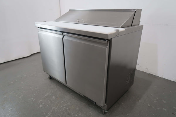 Polar GD882-A Pizza Prep Bench (2)