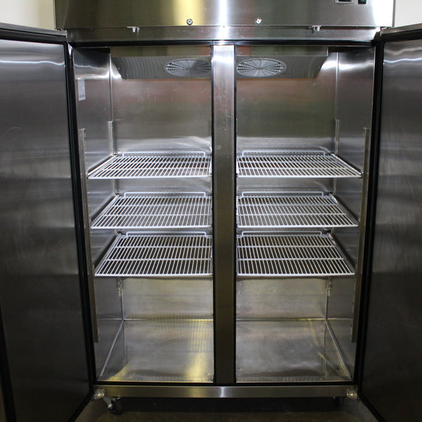 Atosa MBF8002 2 Door Upright Freezer (4)