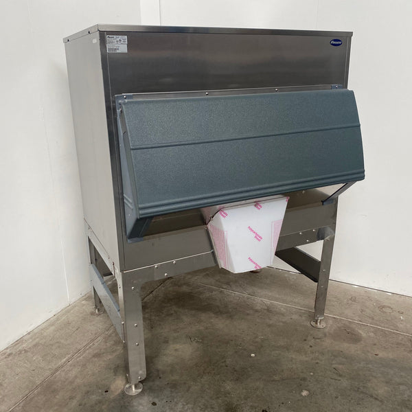 Follett DEV860SG-48 Ice Storage Bin (2)