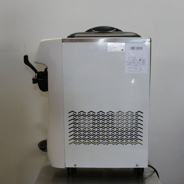 Brullen BABY BRULLEN Ice Cream Machine (4)