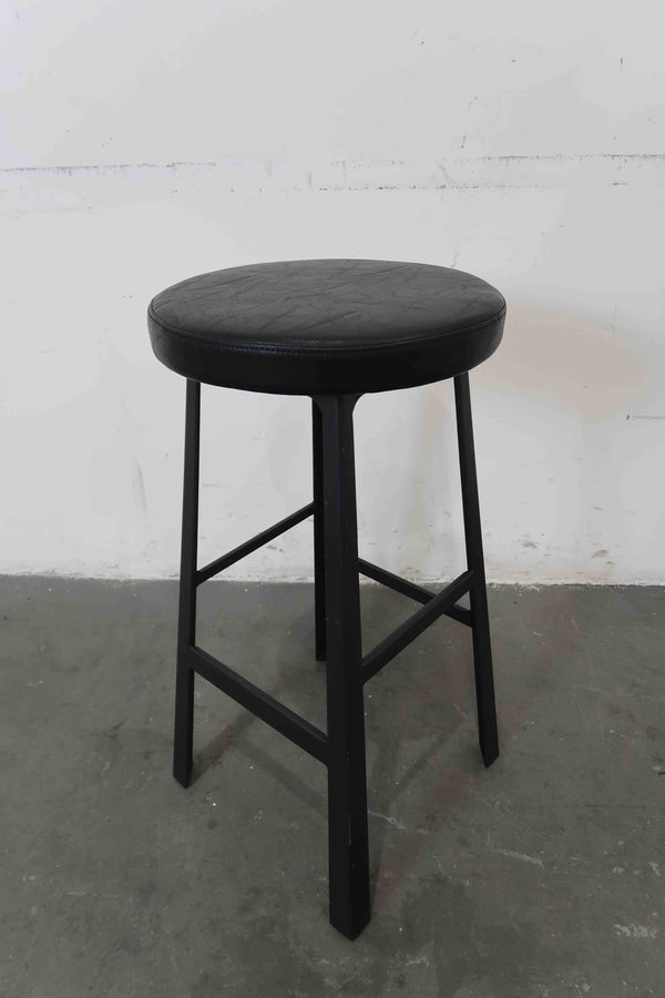 Saltash Bar Stool Round BLACK PU SEAT Ba (3)