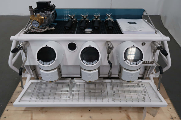 Sanremo CAFE RACER 3 Grp Coffee Machine (7)