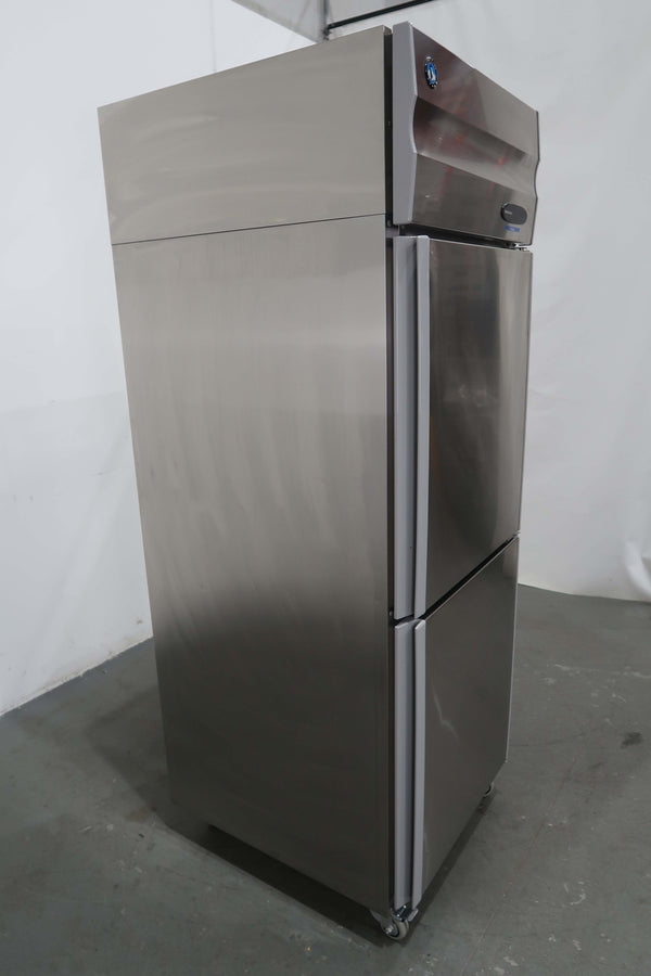 Hoshizaki HFE-77MA-AHD Upright Freezer (4)