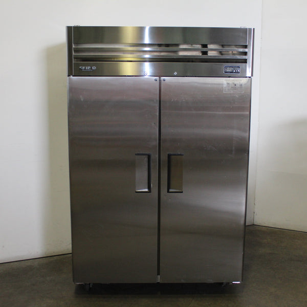 Skipio SFT45-2 2 Door Upright Freezer (3)
