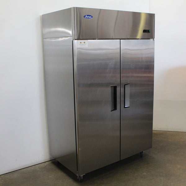 Atosa MBF8002 2 Door Upright Freezer (2)