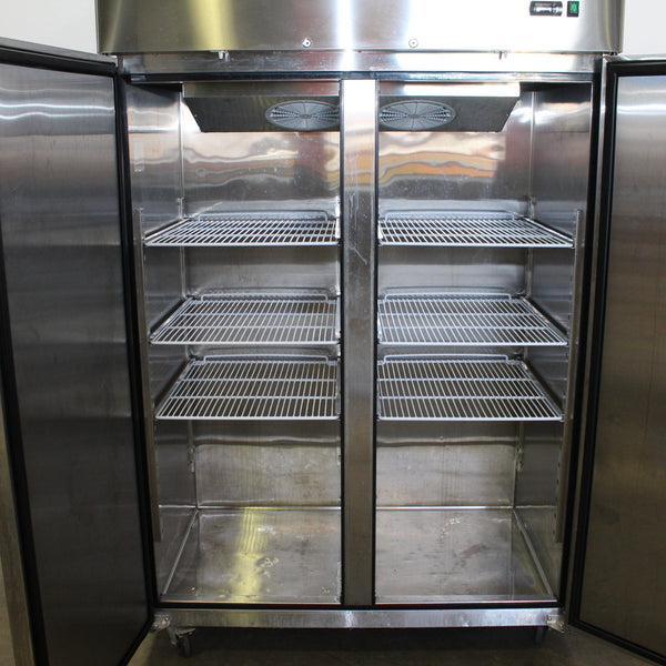 Atosa MBF8002 2 Door Upright Freezer (4)