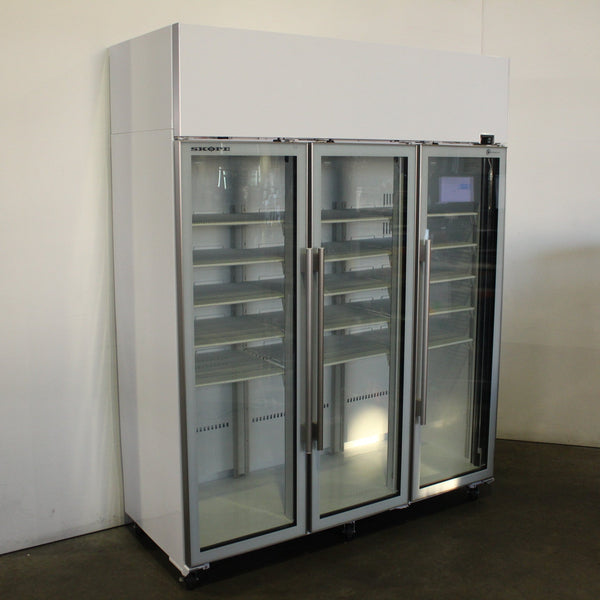 Skope TME1500-A 3 Door Upright Fridge (2)