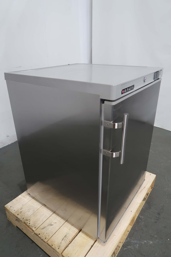 Anvil FBC0200 1 Solid Door Bar Fridge (4)