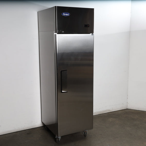 Atosa YBF9206 Upright Fridge (2)