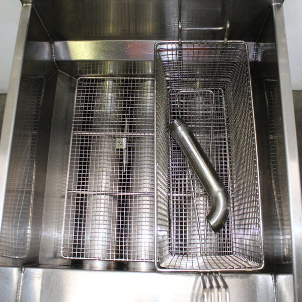 Caterware CW-GF3 1 Pan Fryer (4)