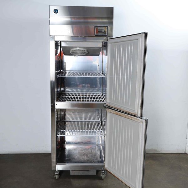 Hoshizaki HR-78MA-A Upright Fridge (4)