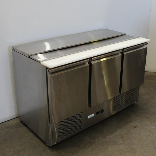 Thermaster XGNS1300S Sandwich Prep Bench (2)