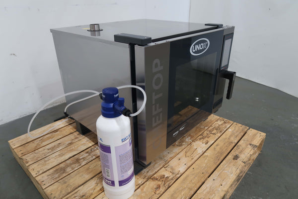 Unox XEVC-0511-E1RM 5 Tray Combi Oven (4)