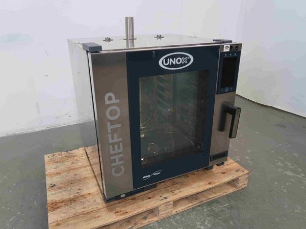 Unox XEVC-0711-GPRM 7 Tray Combi Oven (2)