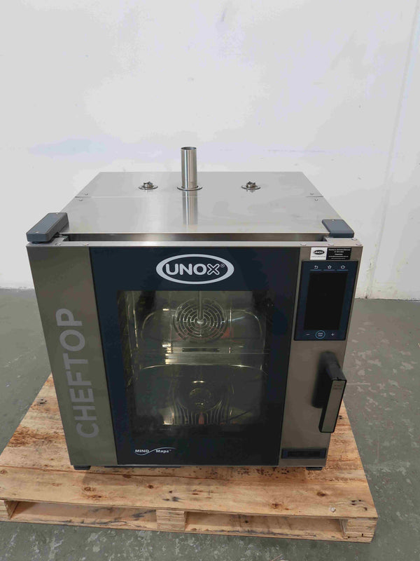 Unox XEVC-0711-GPRM 7 Tray Combi Oven (4)