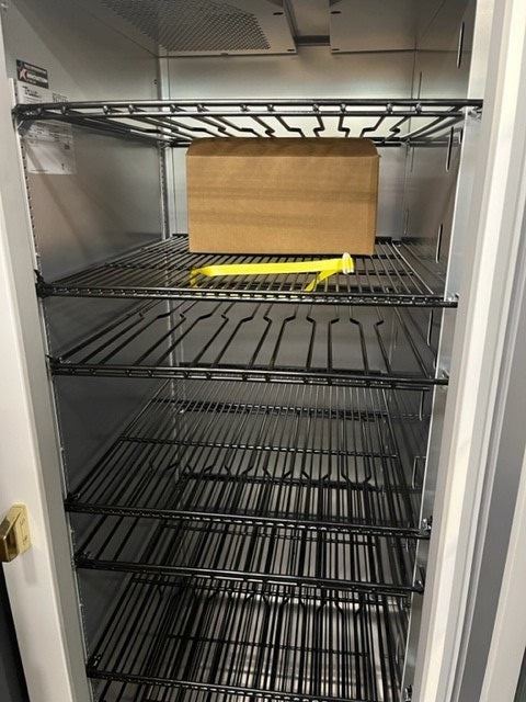 True STG1RVLD-1G Single Glass Door Fridge