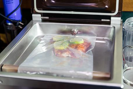Sous vide machines