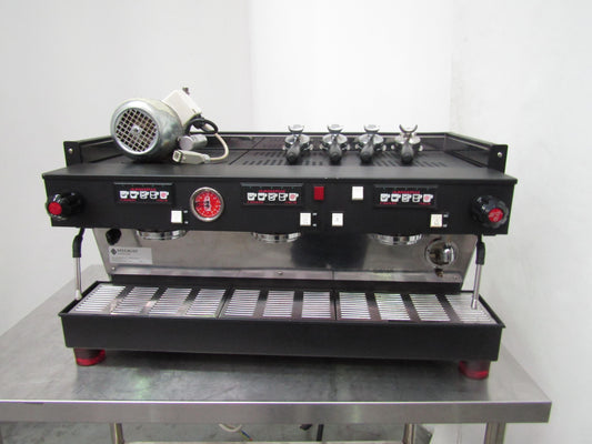 La Marzocco LINEA 3AV Coffee Machine (1)