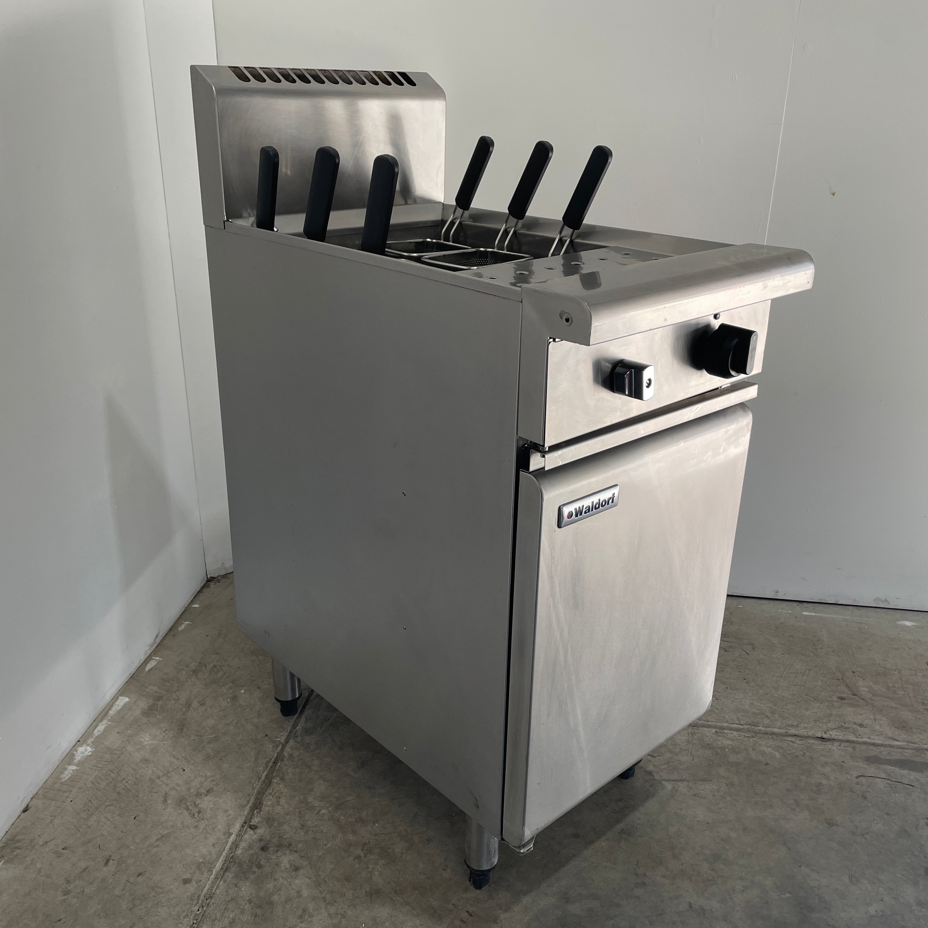 Waldorf PC8140G Single Pan Noodle Cooker (4)