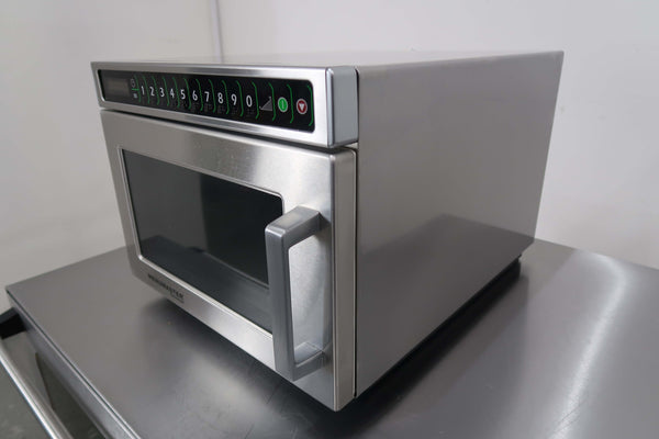 Menumaster DEC18E2A Microwave (2)