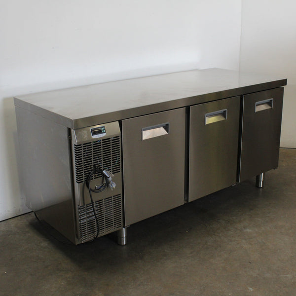 Electrolux RCSF3M3 Undercounter Freezer (2)