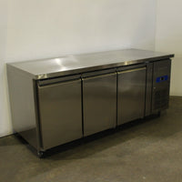 Exquisite USC400H Undercounter Fridge (2)