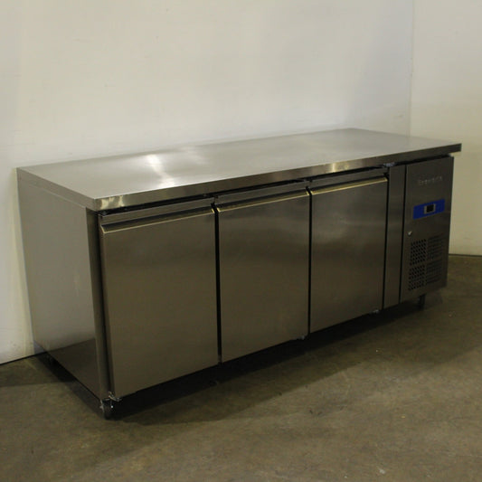 Exquisite USC400H Undercounter Fridge (2)