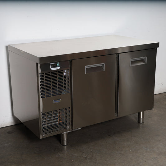 Electrolux RCSN2M2 Undercounter Fridge (2)