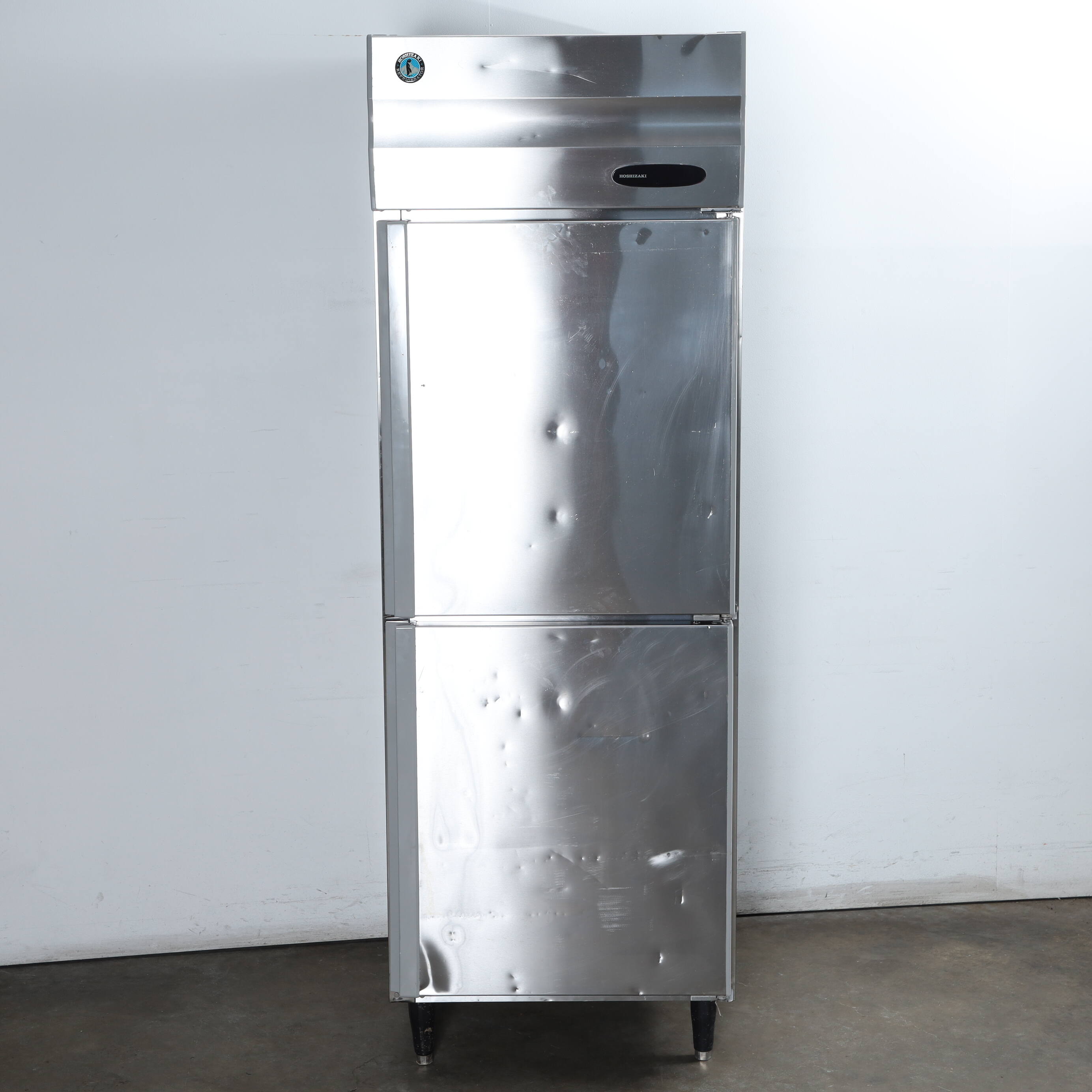 Hoshizaki HRE-77MA-AHD Upright Fridge (3)