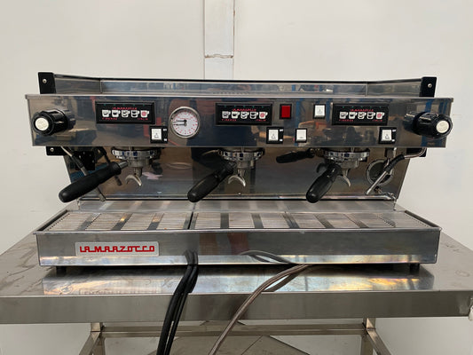 La Marzocco 3AV LINEA Coffee Machine (2)