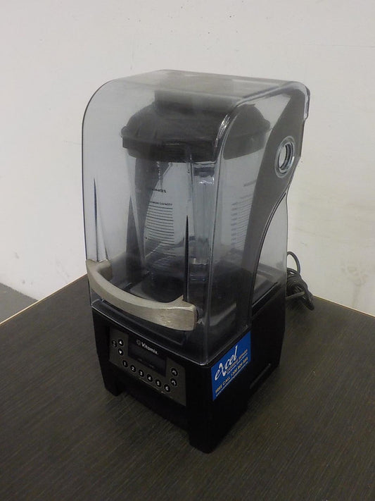 Vitamix VM0149 Blender W/ Sound Barrier (1)