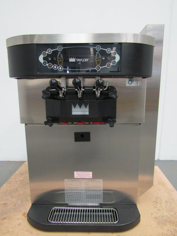 Taylor C722 Ice Cream Machine (1)
