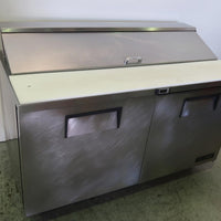 True TSSU-60-16 Sandwich Prep Bench (1)